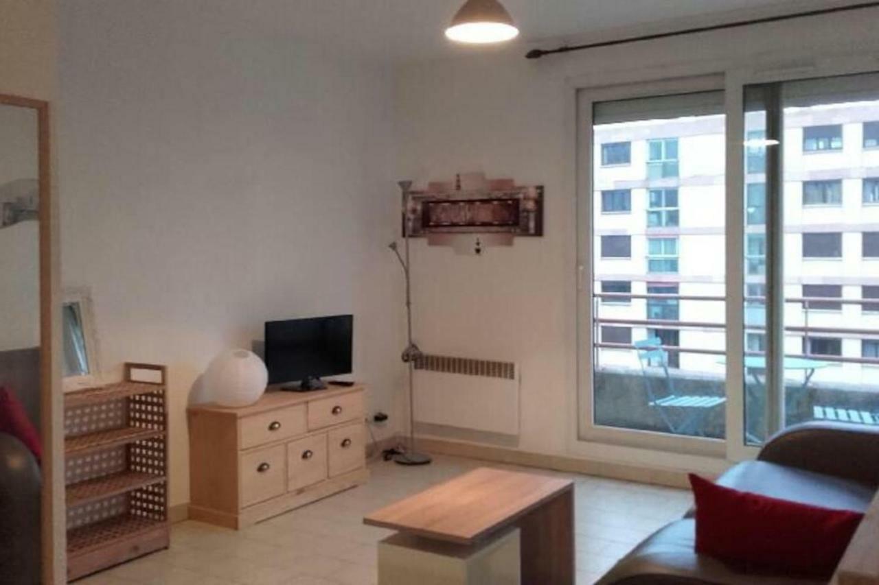 Beau Studio , Ensoleille, Wifi, Etage 5 Ascenceur Apartment มาร์กเซย ภายนอก รูปภาพ